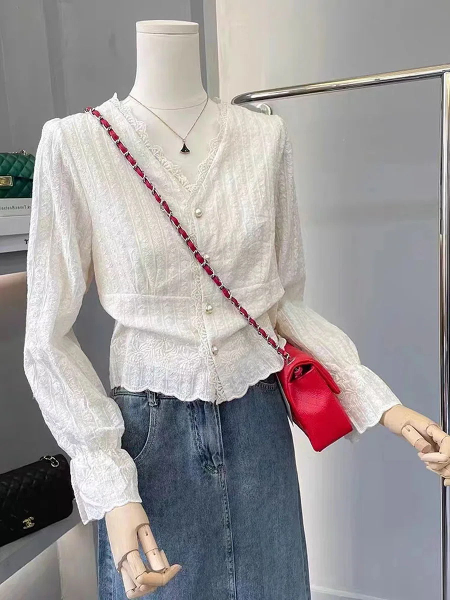 Ladies Lace Shirt French Retro Long-sleeved Blouse 2024 Spring New V-neck White Office Lady Tos Korean Fashion Female Clothes