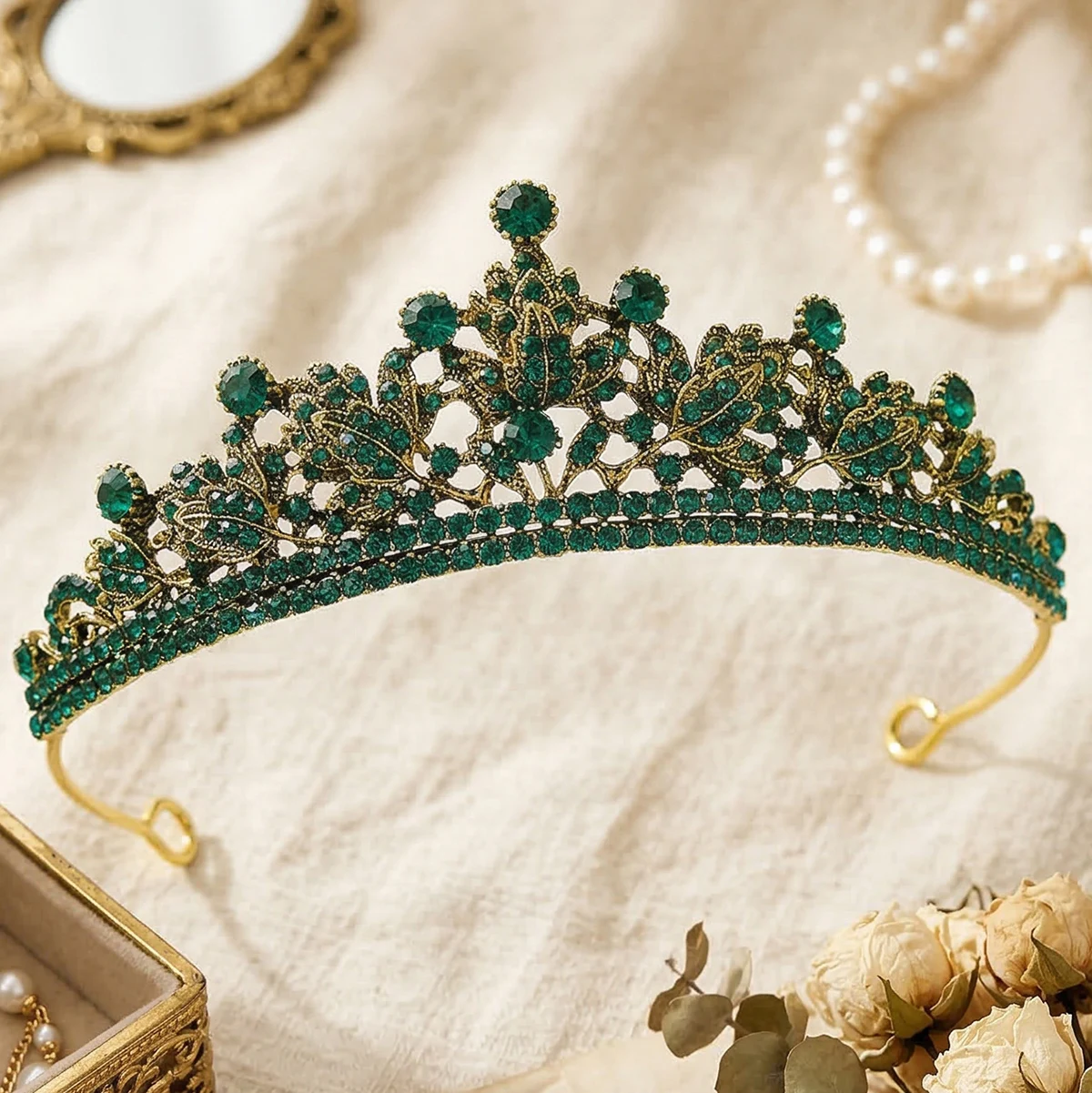 

Luxury Emerald Green Rhinestone Tiara Antique Gold Leaf Design Princess Crown Hair Accessory for Prom Birthday Party Pageant New