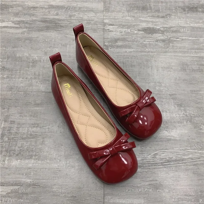 Dou Dou Shoes Women's Matching Skirt 2024 Spring/Summer/Autumn Bow New Flat Bottom Red Soft Sole Shallow Mouth Shoes