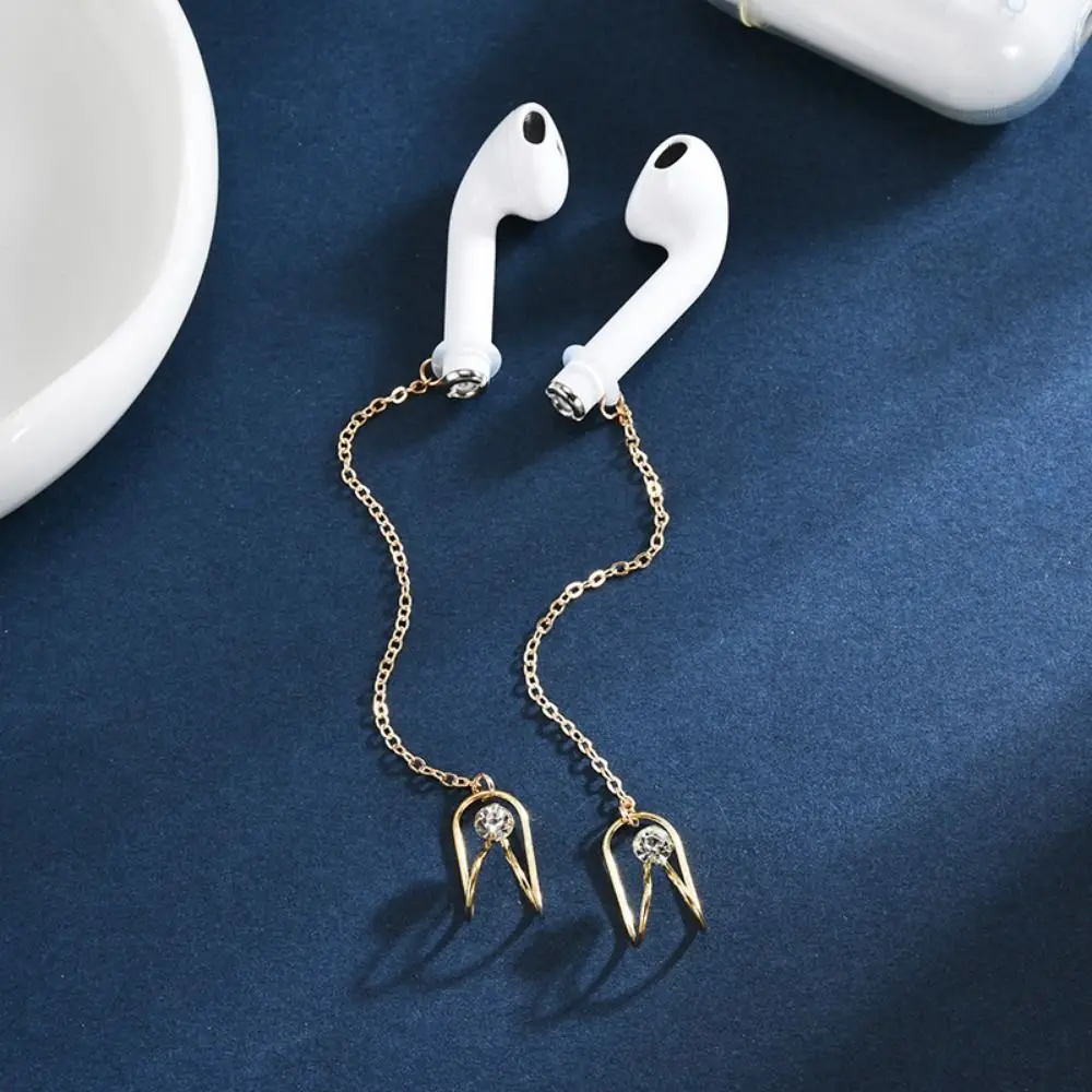 

2pcs/pair Ear Decor Earphone Anti-Lost Chains Pentagram Pearl Earphones Chains Temperament Ear Clip Earphones Chain Clip