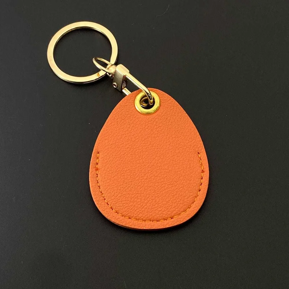 

Keychain Waterdrop Holder Genuine Leather Suitable Women Men IC Student Bus Elevator Proximity Protection Cover Access Card