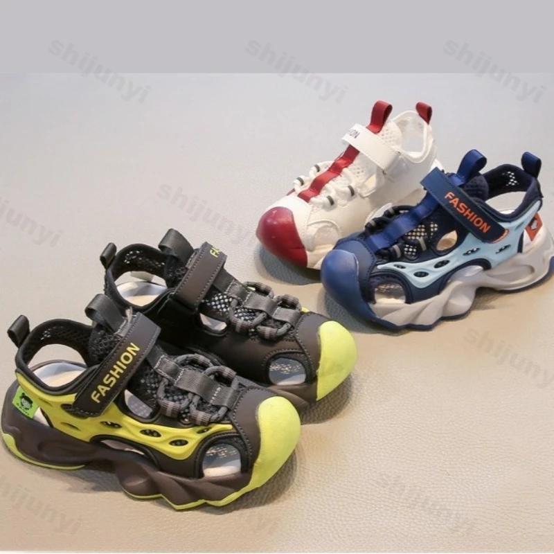 صنادل كاجوال شبكية مجوفة قابلة للتنفس للأولاد أحذية رياضية رائعة لصيف 2025 أحذية رياضية للشاطئ ناعمة غير قابلة للانزلاق #2