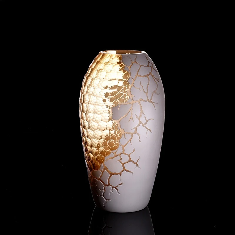 

Handmade light luxury cut amber glass vase model house villa living room dining room bedroom ornament