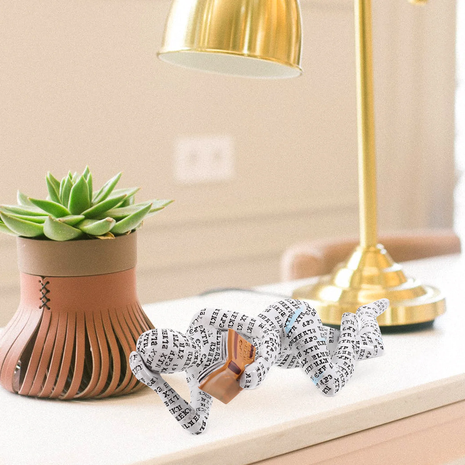 

Abstract Resin Reading Woman Figurine Ornament Desktop Statue Bookshelf Decoration Shelf Decor Reader Statue Home Decor