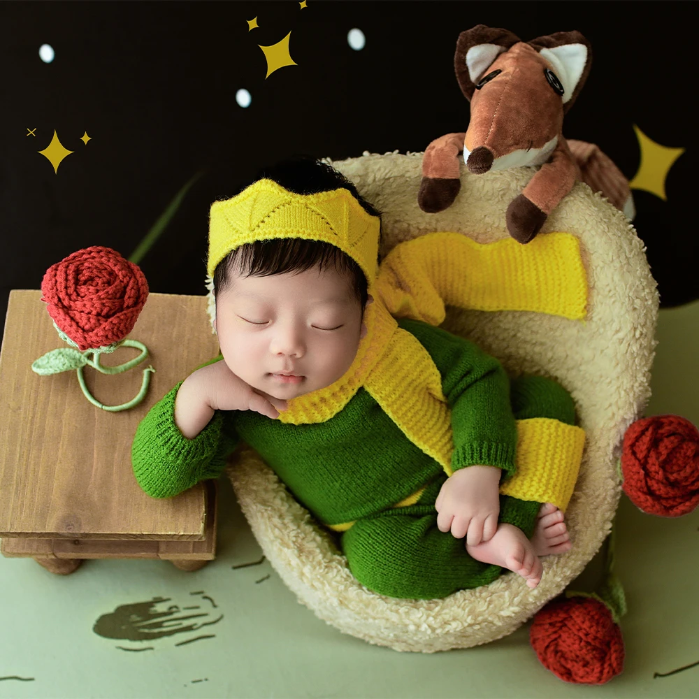 Knitted Newborn Photography Outfits Little Prince Themed Long Sleeve Costume Baby Shooting Props Pillow Star Rose Accessories