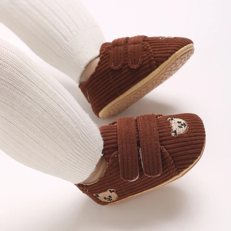 0–18 Monate Baby-Sneaker mit Bären-Stickerei für Jungen und Mädchen, Lauflernschuhe für Kleinkinder, weiche Sohle, Cord, lässige Babyschuhe – Detail 26