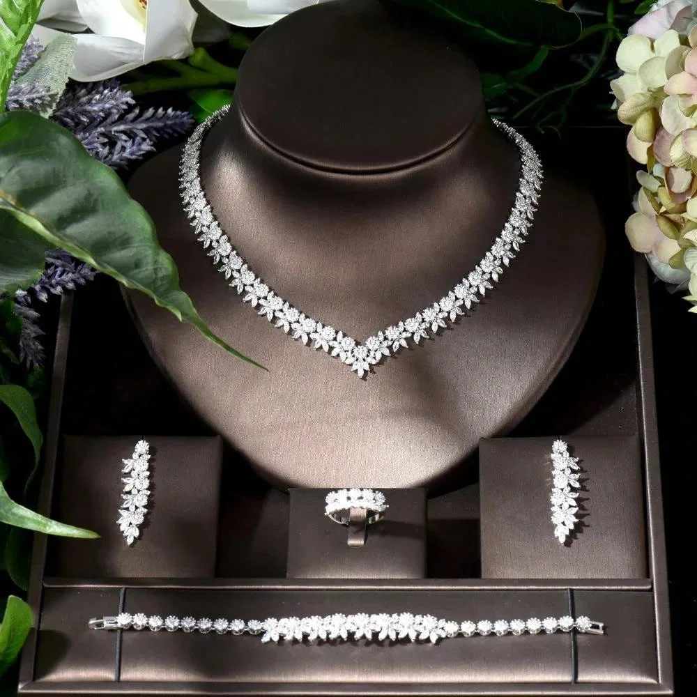 Set delicato di gioielli zirconi collana orecchini braccialetto set da sposa donna estate festa matrimonio sera accessori Q-26