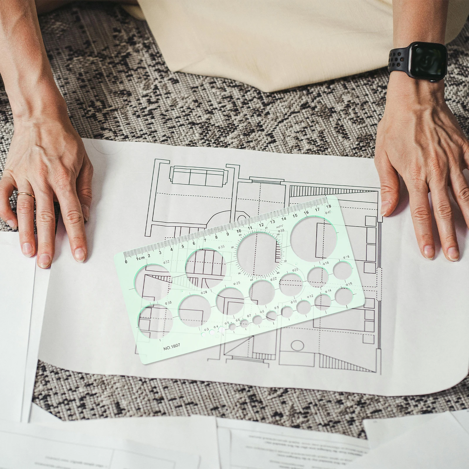 2 قطعة قالب رسم هندسي مسطرة قياس مجموعة استنسل بلاستيكي شفاف للفنانين الطلاب صياغة وتصميم العمل