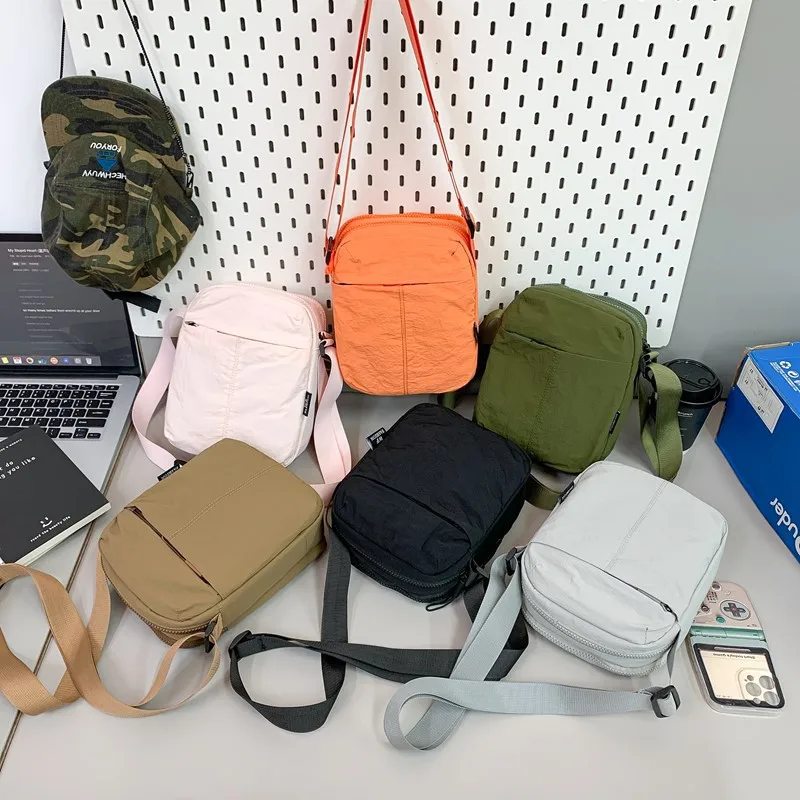 

Лето 2025 г., минималистичная сумка через плечо, женский модный повседневный спортивный рюкзак в стиле бохо, шикарный маленький кошелек для телефона, универсальная мода