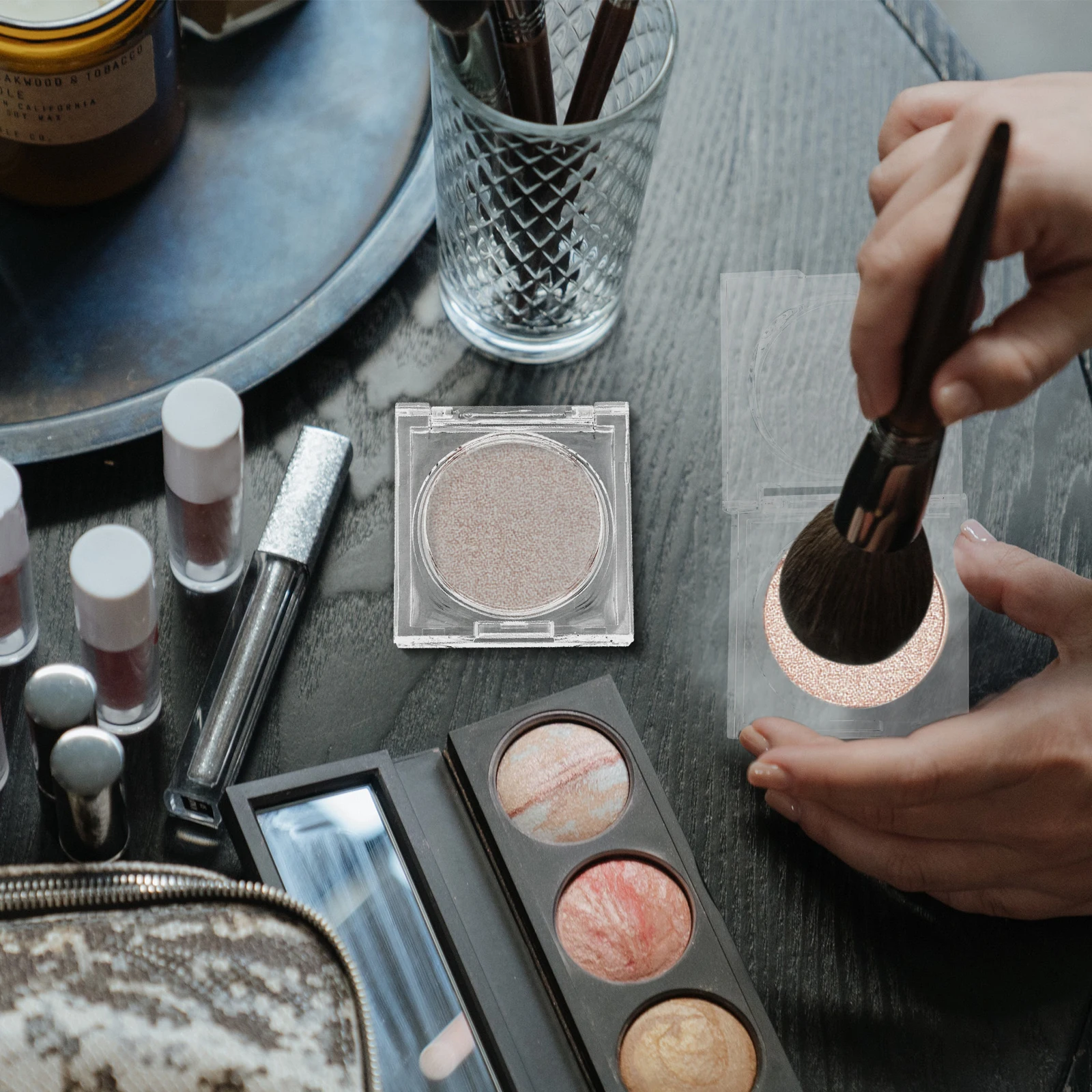 

4Pcs Compact Empty Eyeshadow Case Makeup Holding Plate for Female Travel Supply and Gift Small Empty Eyeshadow Holder