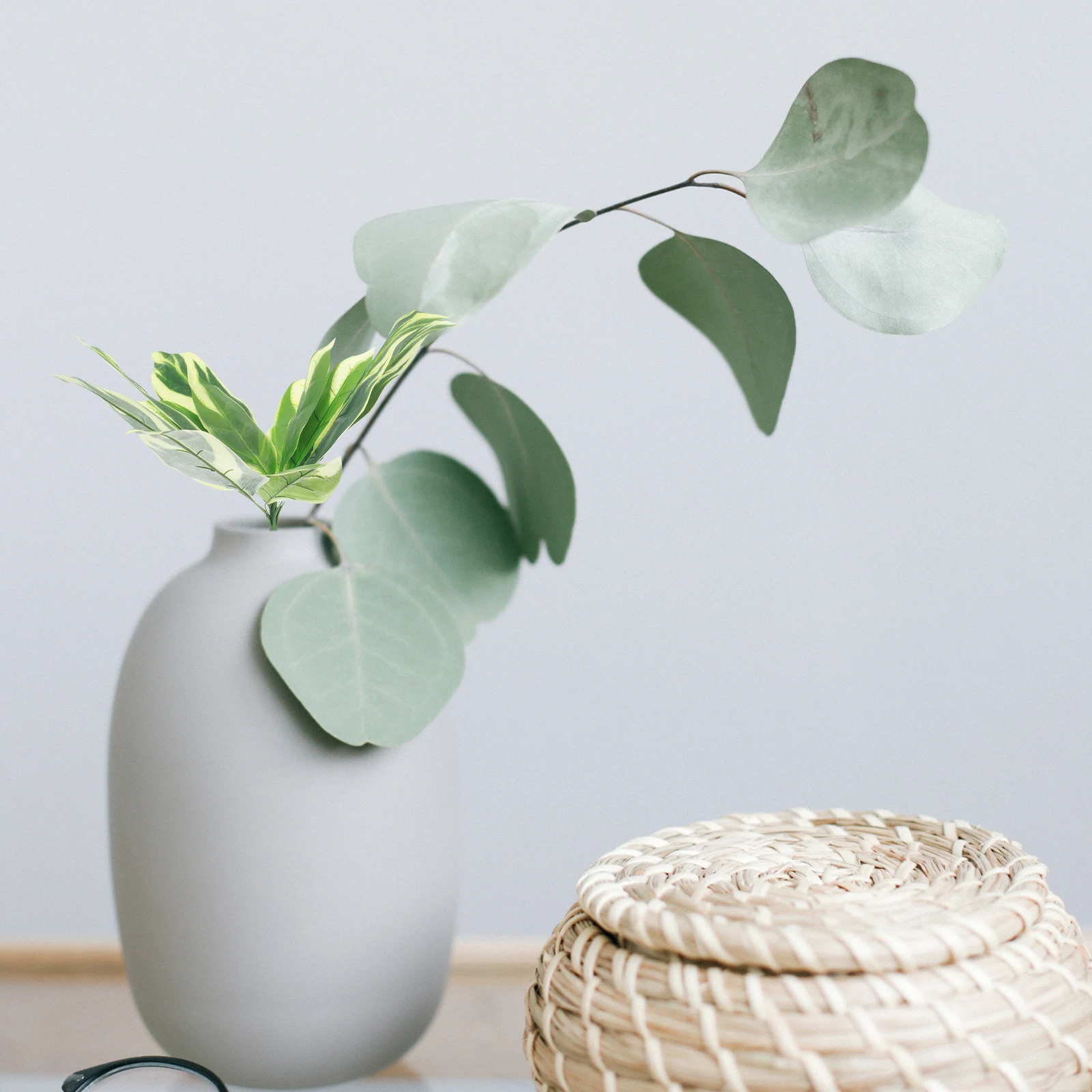 

Artificial Green Plants Faux Tropical Leaf Decoration Bundle for Indoors Greenery Bundles Wedding