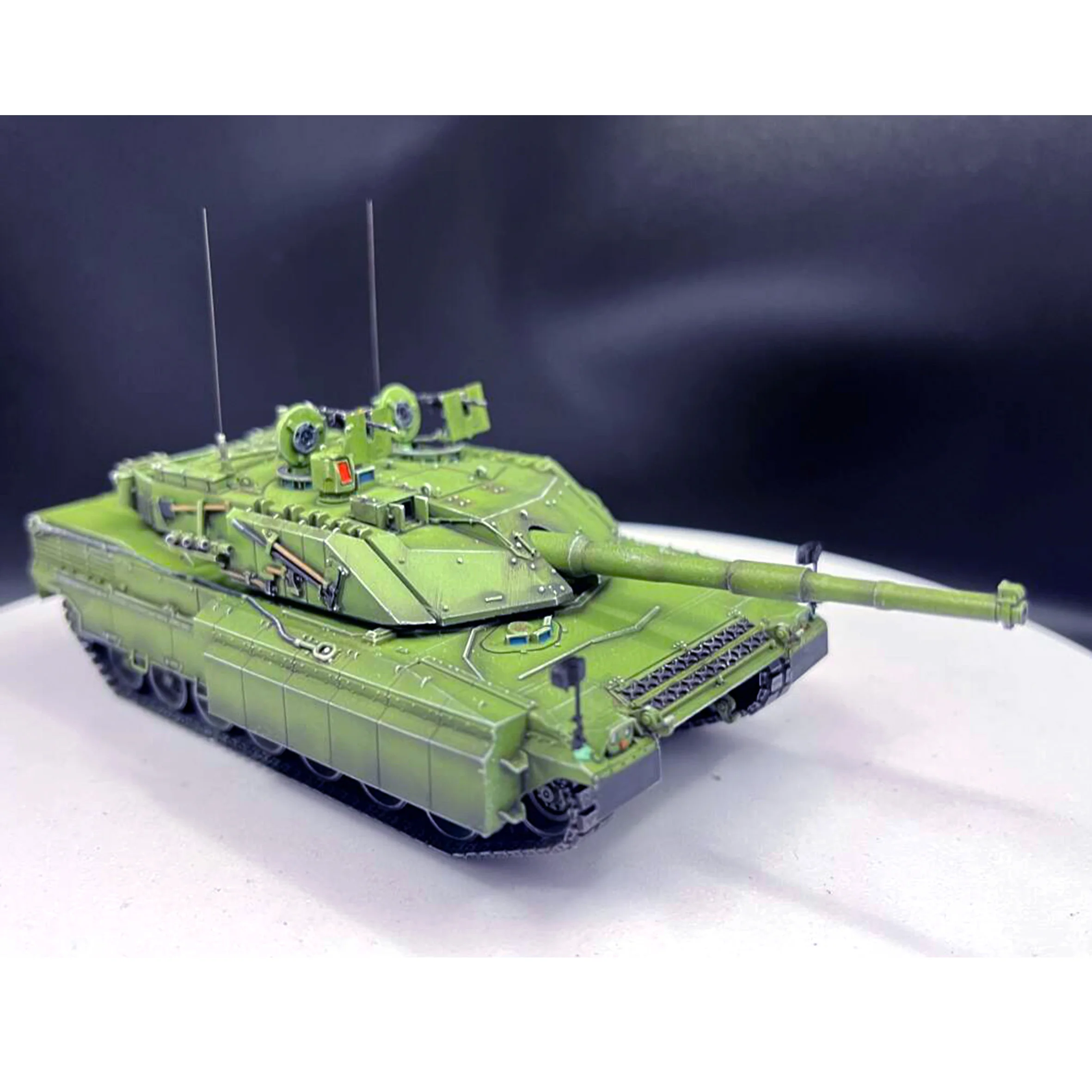 

1:72 AM итальянский основной боевой танк C1 типа PSO (тип дополнительной брони), статическая готовая модель