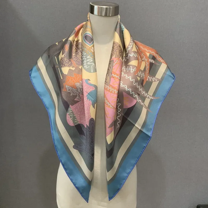 High-end Elegant Women's Exquisite Double-sided Printed Quality 18MM Twill Silk Exquisite Hand-rolled Edge Square Scarf Shawls