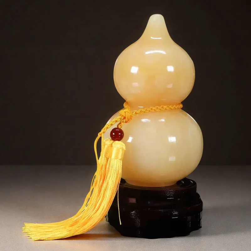 Natural yellow jade gourd ornament, symbolizing fortune and prosperity, suitable for office, living room, home, office entrance