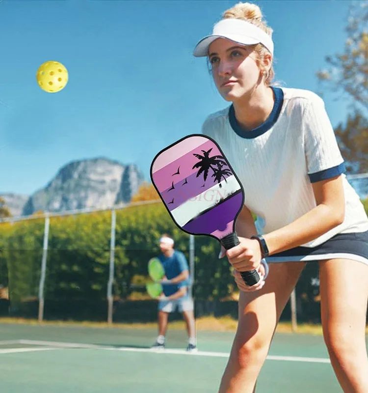 مضرب بيكلبول من ألياف الكربون