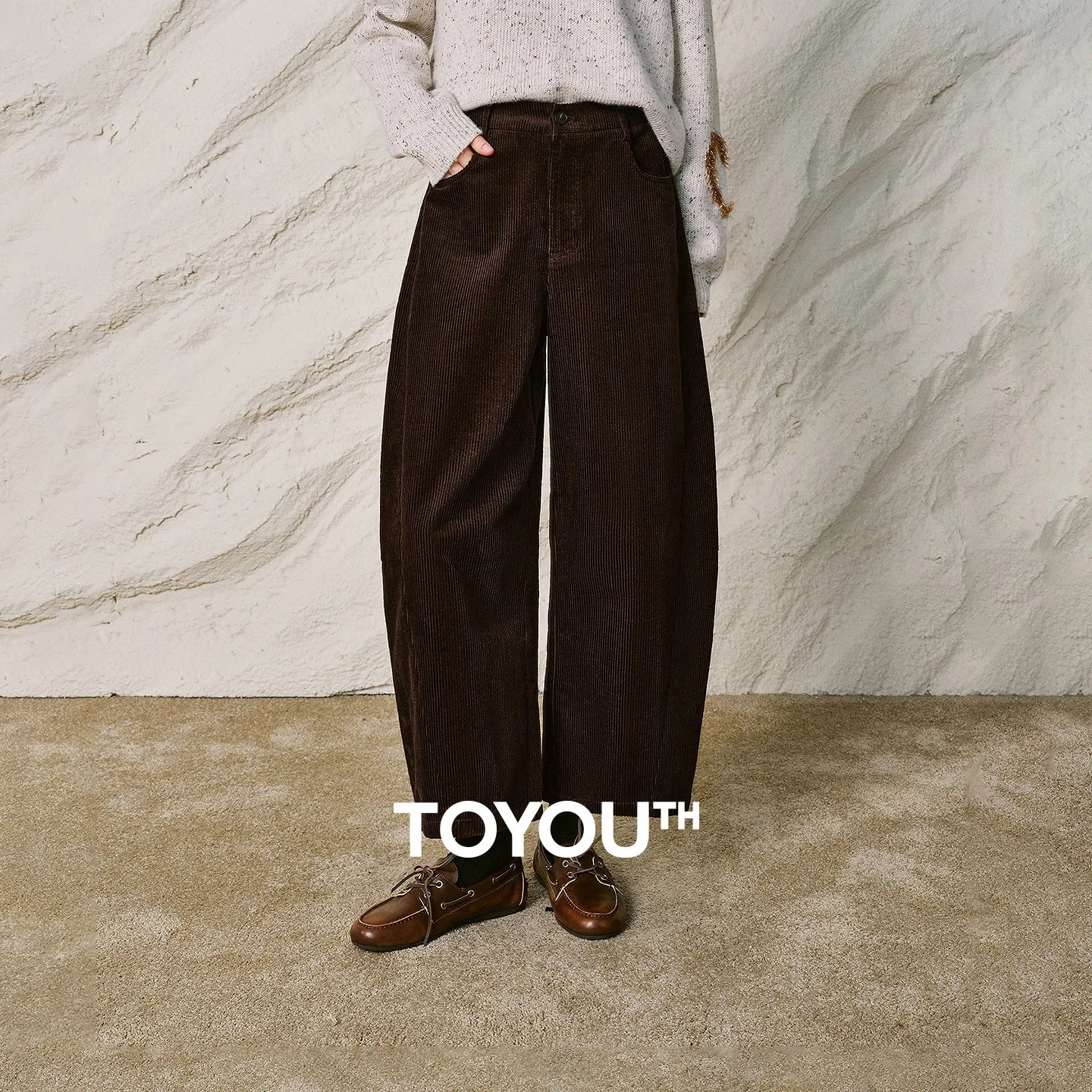 Pantalon décontracté pour femme TOYOUTH, nouvelle collection hiver 2026, en velours côtelé pur coton, taille élastique, couture avant, pantalon court à coupe incurvée