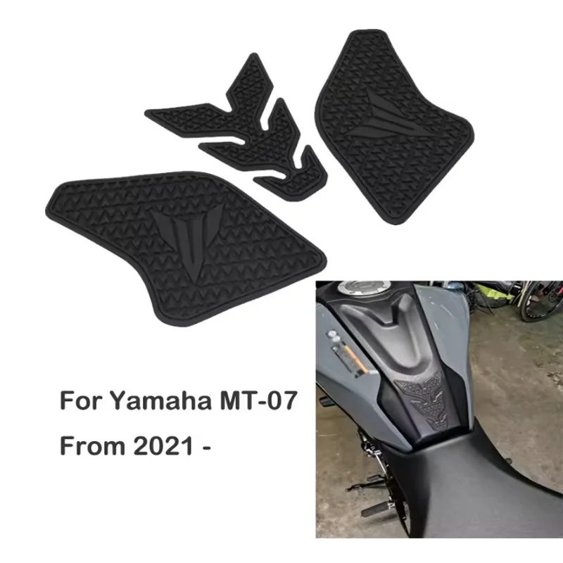 

Новинка 2022 2023 года для YAMAHA MT07 MT-07 MT 07, аксессуары для мотоциклов, нескользящие боковые наклейки на топливный бак, водостойкая прокладка, резиновая наклейка