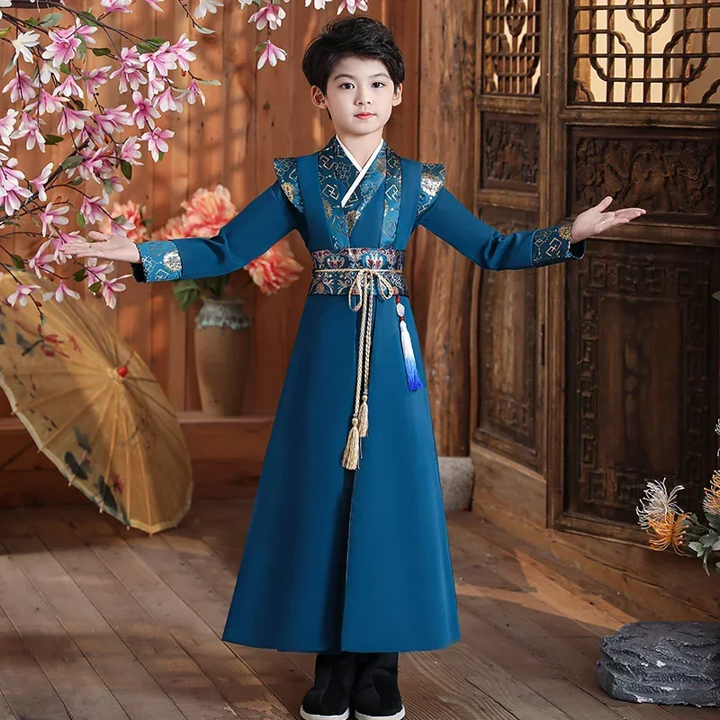 ชุด Hanfu ดัดแปลง Tang คอสตูมสำหรับเด็กผู้ชายสไตล์จีนดั้งเดิมใส่ได้ทั้งฤดูใบไม้ร่วงและฤดูหนาว