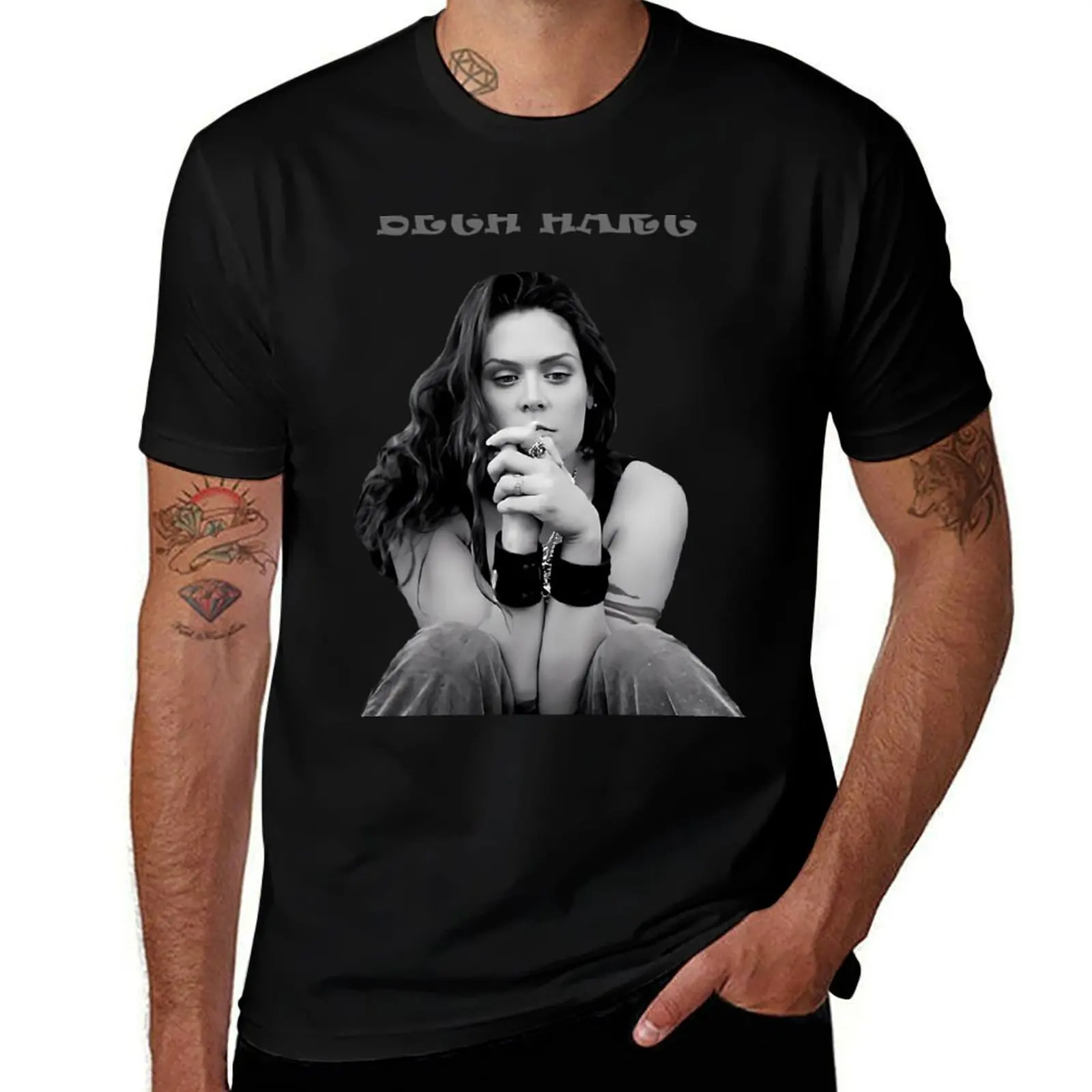 

Beth Hart, the queen of blues rock. T-Shirt football t shirt Clothing mens graphic t-shirts hip hop