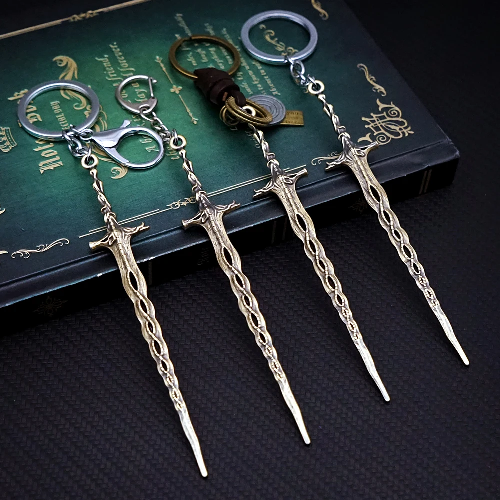 Game Keychain Sacred Relic Sword Key Chain Pendant Keychains for Men Game Accessories Bag Car Key Ring Jewelry Llaveros