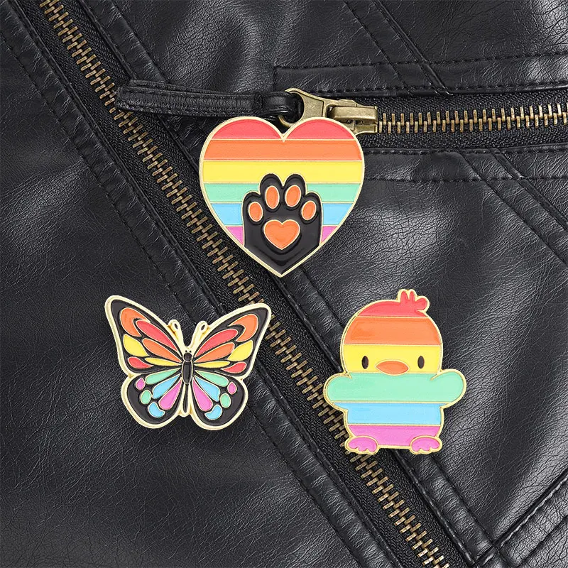 Épinglette Arc-en-ciel Pride, style mignon canard, papillon, patte de chat, design multicolore inclusif pour les célébrations du Mois de la Pride et le streetwear