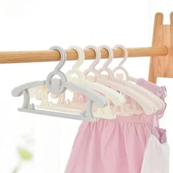 Baby Hangers, Non-Slip Kids Baby Clothes Hangers Infant Pants Hangers for Boys Childrens Newborn Organizer