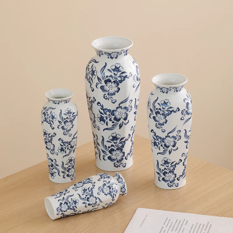 

Porcelain vase with blue and white porcelain decoration of dried flowers, fresh flowers, flower vase