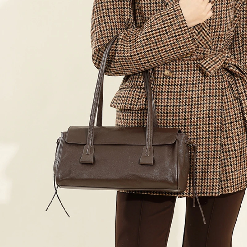 موضة جديدة Y2k تحت الإبط حقائب سيدة حقيبة كتف حمل الحقائب حقائب اليد والمحافظ الراقية بورجوندي النفط الشمع حقيبة جلدية