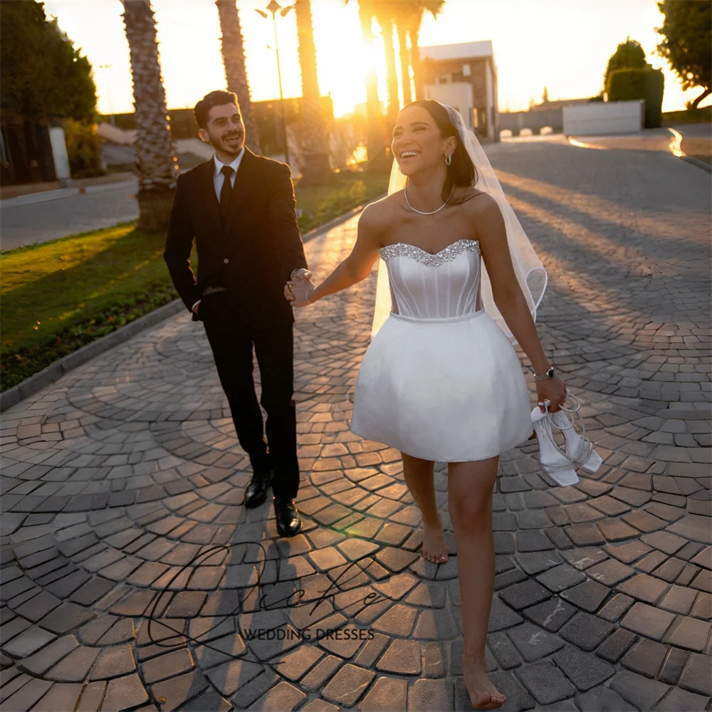 

QICHE Elegant Satin Rhinestones Short A-Line Wedding Dress Women V-Neck Sleeveless Lace-up Beading Vestidos De Noiva Customized