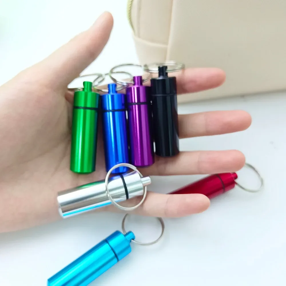 

Custom Logo Name Portable Medicine Bottle Metal Mini Pendant Keychain Hanging Bottle Seal Up Waterproof Container Keyring Gift