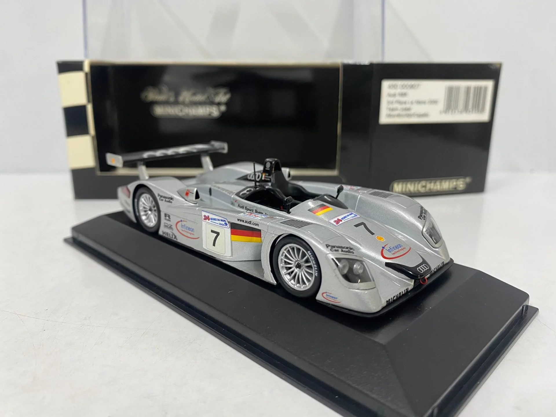 ไดแคสต์ มินิคัท 1/43 สเกลออดี้ อาร์ 8 อาร์ 2000 เลอ มังซีซั่นรถรุ่นของเล่นของขวัญของที่ระลึกเครื่องประดับ