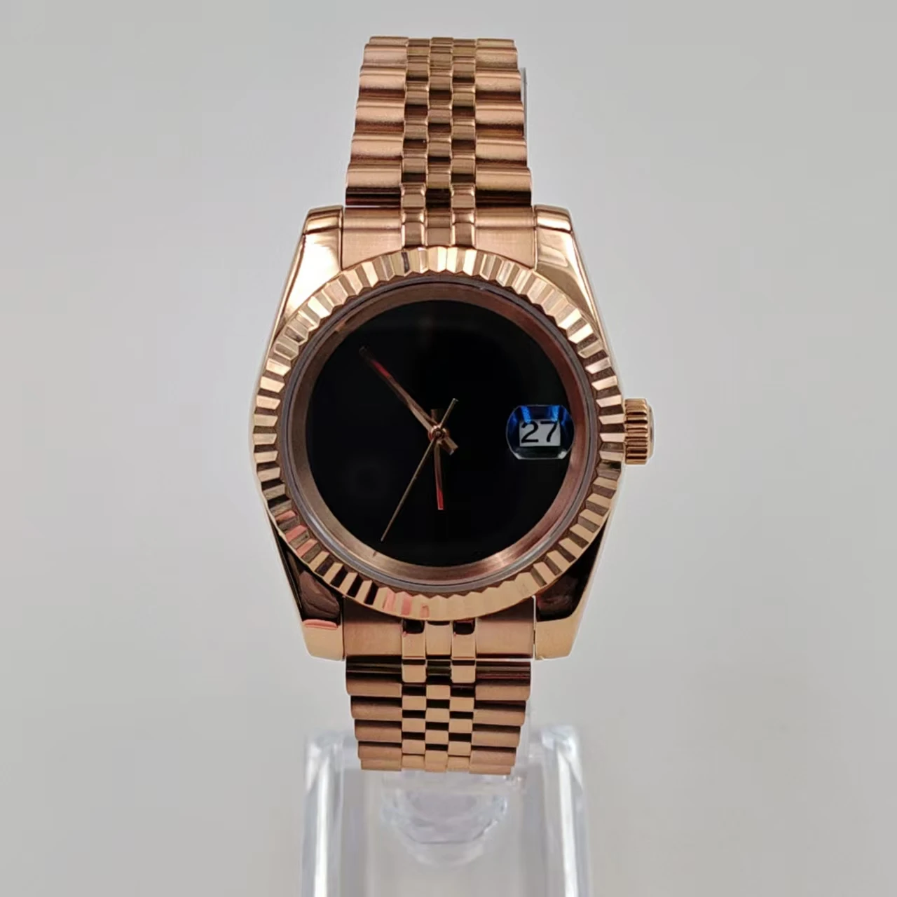 

Luxury Self Made Diy NH35 Movement Watch Mod 39mm RoseGold Fit Seiko NH35 movement Solid watch hands Black No Marker 28.5mm Dial