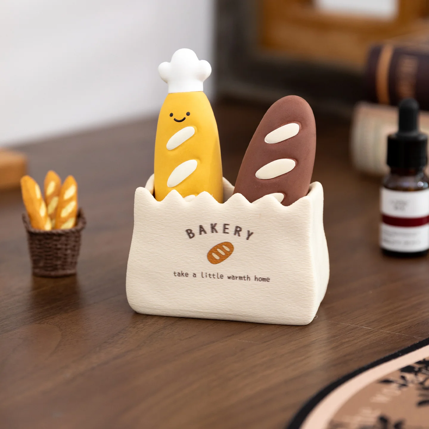 Cute Butter Bread Passive Essential Oil Aroma Diffuser Cartoon Baguette Fragrance Ornament Home Bathroom Small Space Decor Gift