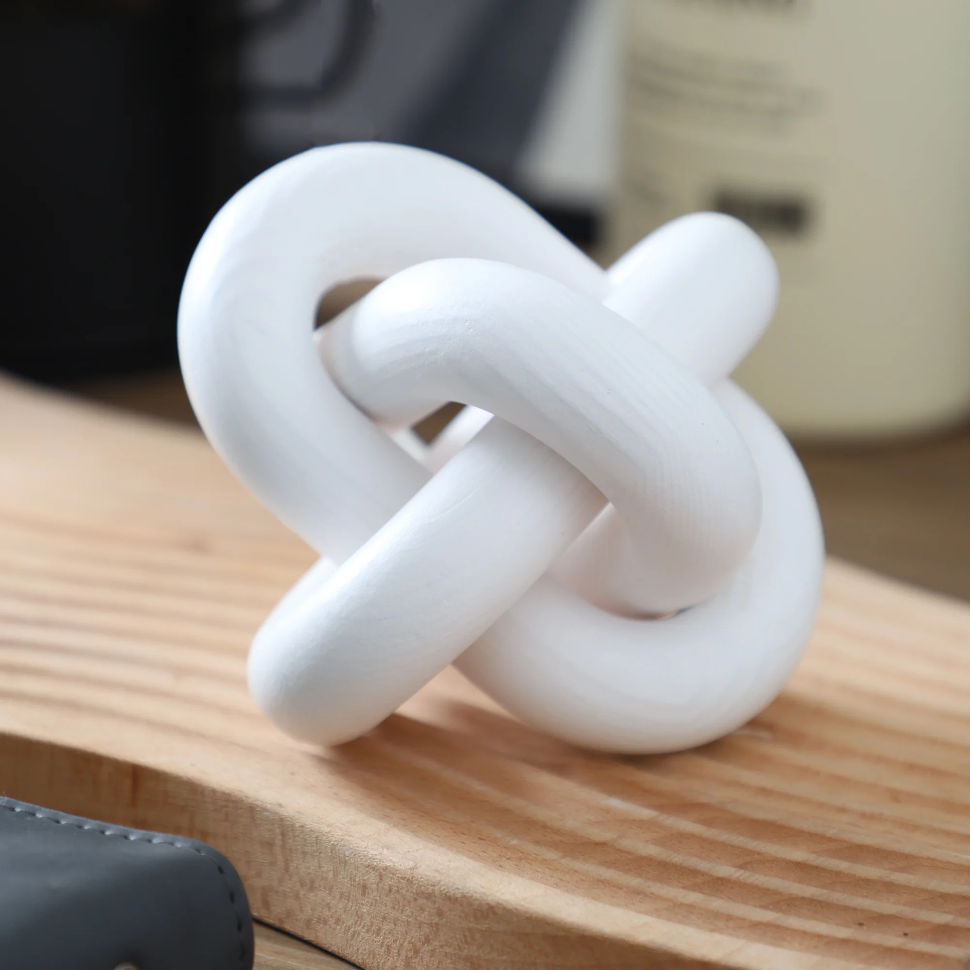 1PC Hand Carved Wood Chain Link Decor 3 Link, Coffee Table Entryway Shelf, Boho Farmhouse Rustic for Home Living Room Bedroom