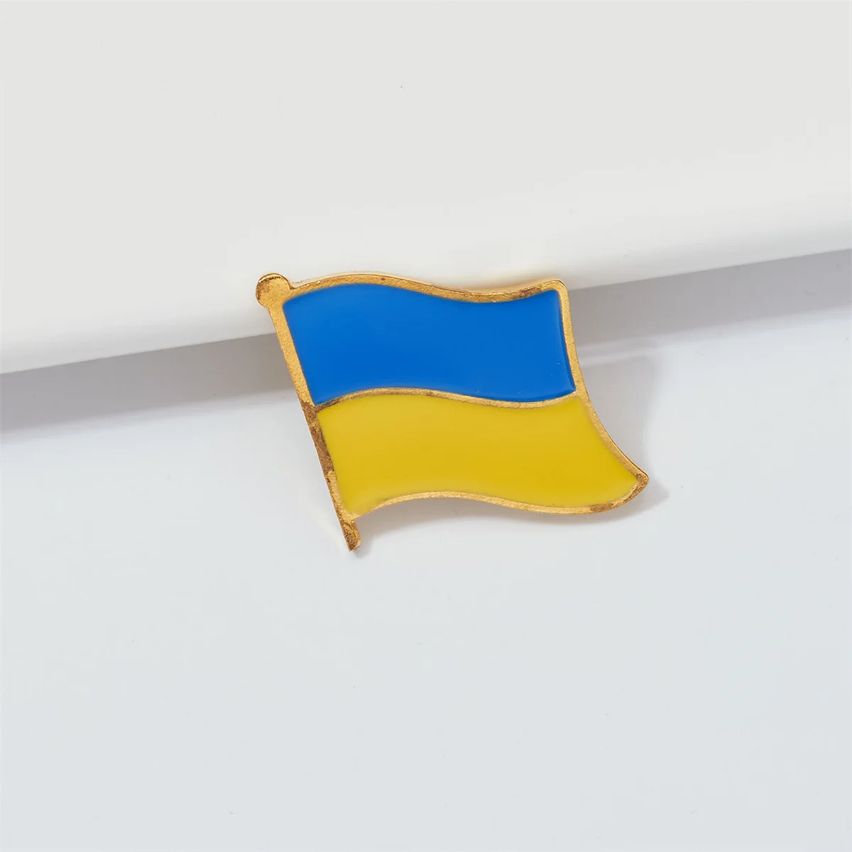 Ukraine Flag Enamel Metal Brooches For Women National Flag Badge Ukrainian American England Britain Lapel Pins Clothes Jewelry