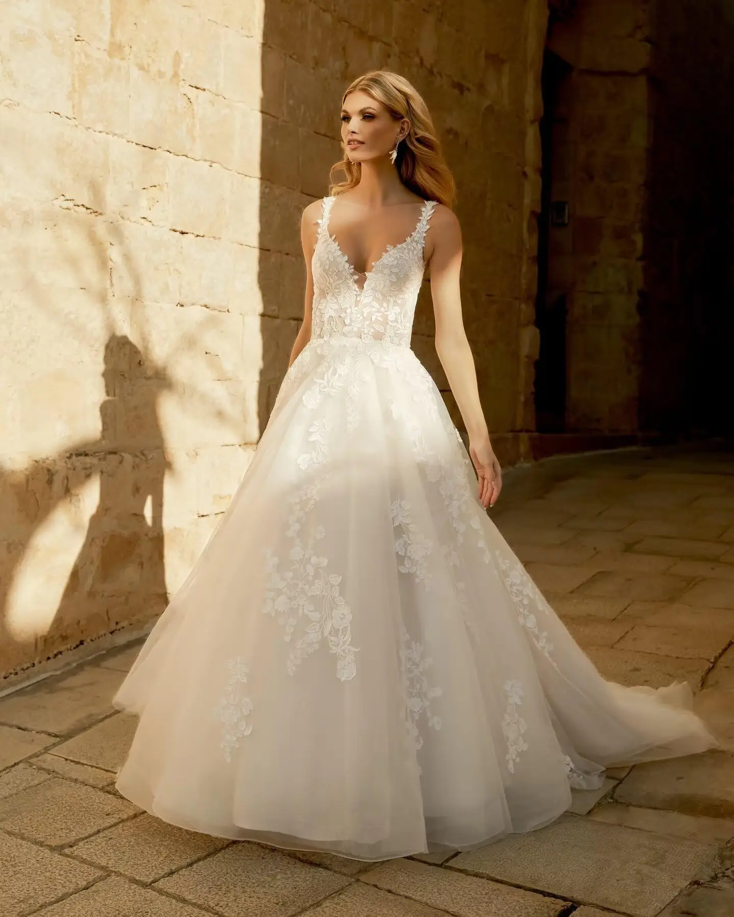 فستان زفاف بوهو تول للنساء العروس الدانتيل زين ألف خط السباغيتي الأشرطة ثوب الزفاف