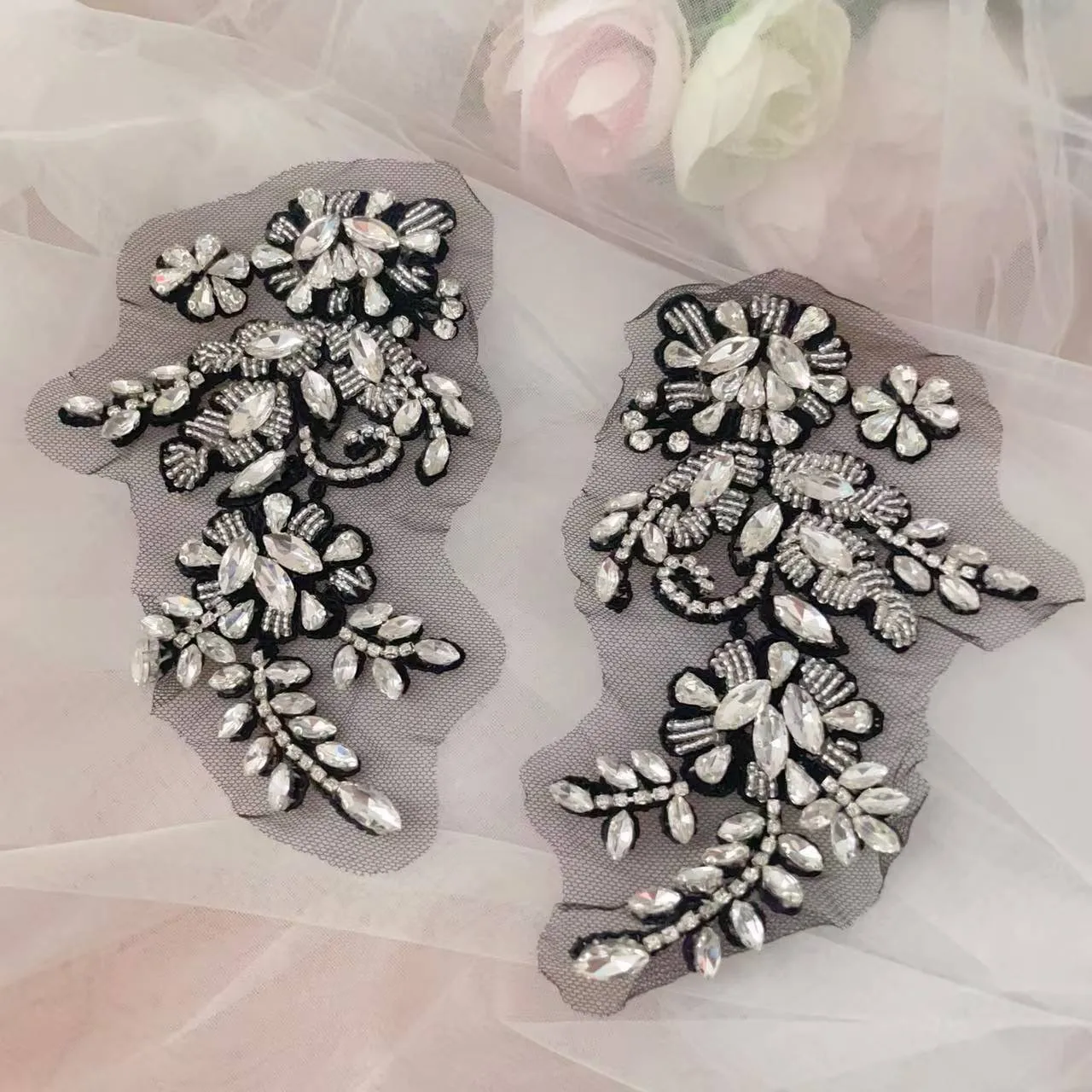 1 Paar handgenähte Glasbohrer-Spiegelblumen, funkelnde Strass-Blumen, Mäntel, Bündchen, Schultern, Hochzeitskleid, DIY-Patch RS4208
