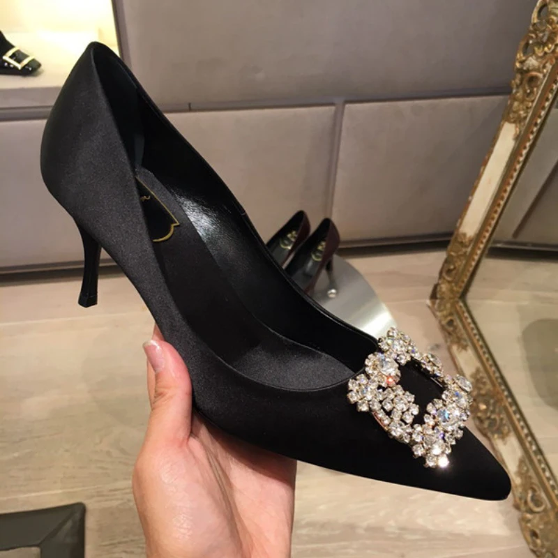 Luxury Rhinestone Pointed Toe Stiletto Heel Women Satin Designer Dress Shoes Ladies Elegant Crystal Wedding Bridal Shoes Pumps