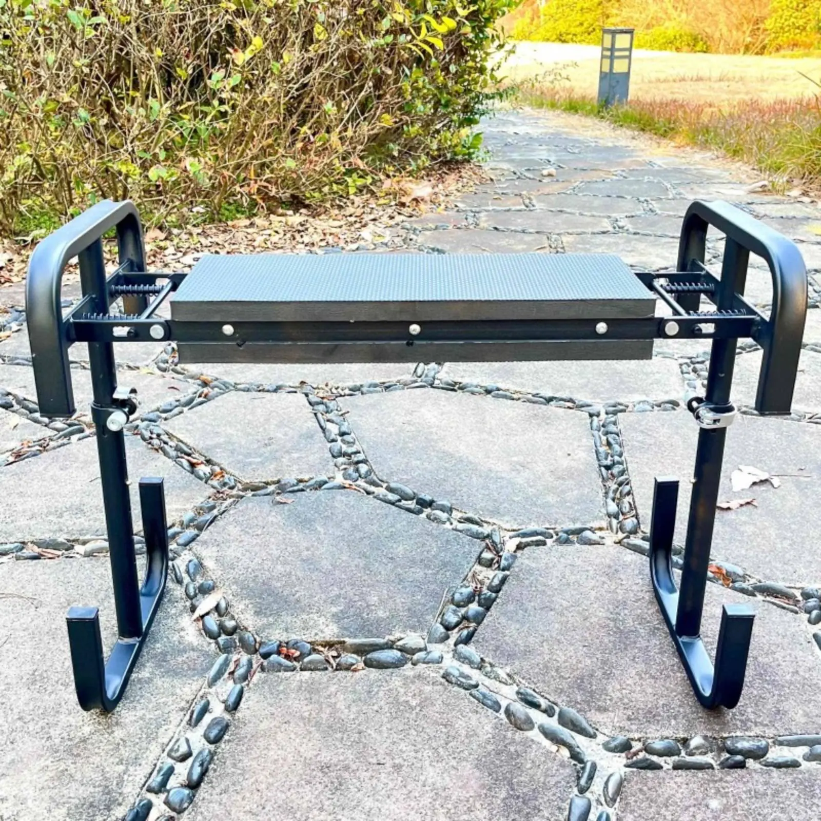 เก้าอี้นั่งและเบาะรองเข่า 2in1 - Gardening Tools For Seniors บทวิจารณ์และราคา