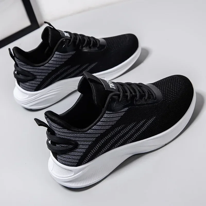 Zapatos Deportivos informales de malla transpirable para hombre, zapatillas ligeras de lujo para correr al aire libre, estilo Campus, vulcanizados, novedad de 2024