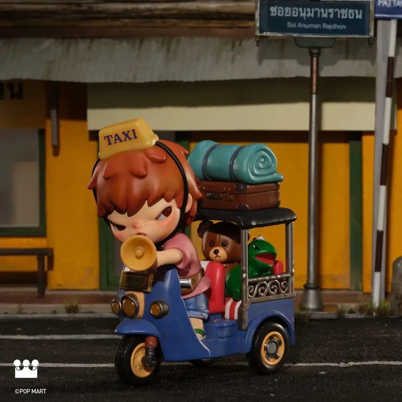 

Новинка! POP MART Hirono Tuk-tuk: эксклюзивная лимитированная серия для рынка Юго-Восточной Азии. Сувенирные игрушки, декоративные элементы и фигурки. Подарки на день рождения.