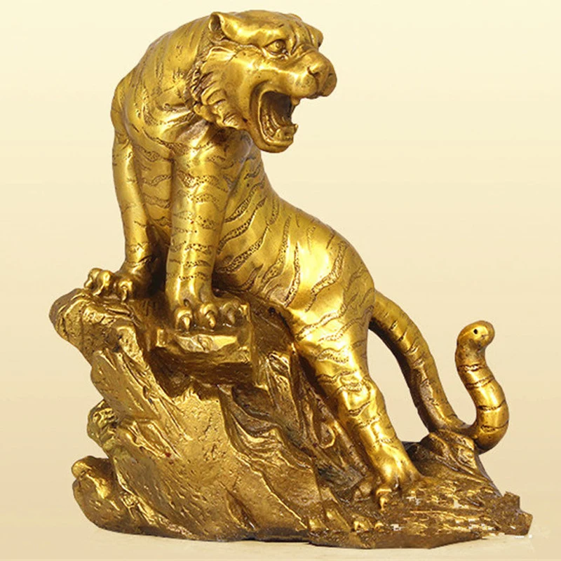 

Brass ornament, bronze climbing a mountain, powerful , zodiac tiger, home decoration item