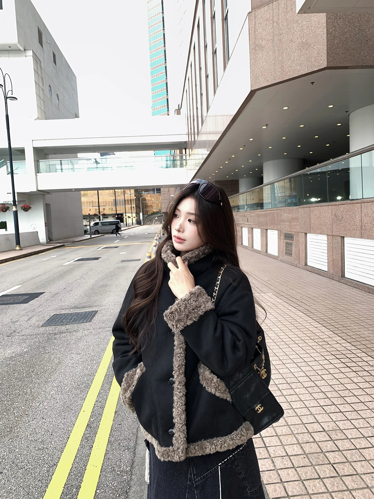 

Xiao Jun Jun Brittany Dongdu Guimei Винтажная двусторонняя куртка с воротником-стойкой из искусственного меха, экологичная кожа и мех