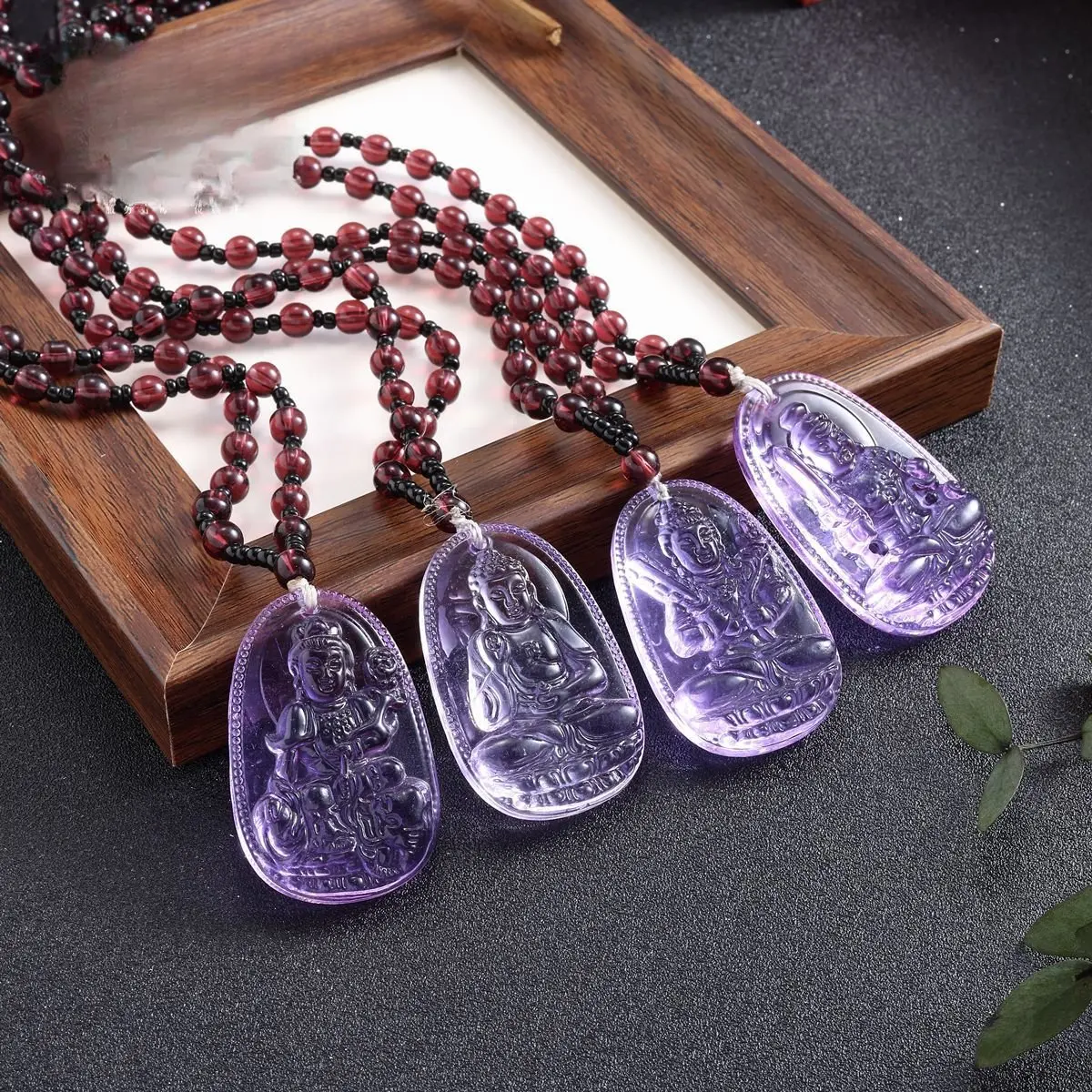 Exquisite jewelry amethyst pendant purple amethyst eight patron saints thousand-hand Guanyin pendant twelve zodiac necklace