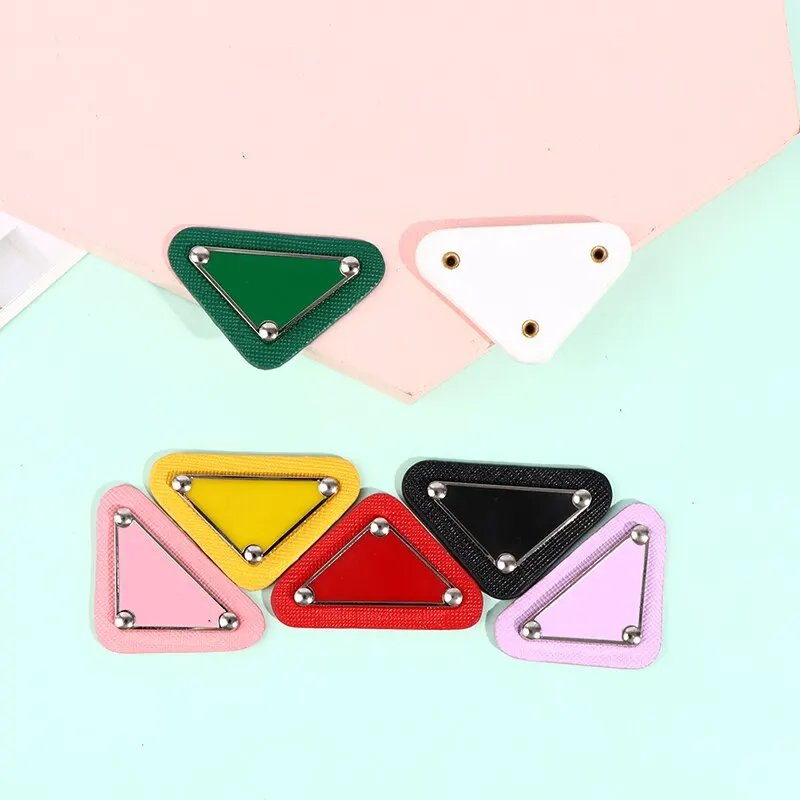 1pc Triangular Brand Logo Patches Clothing Patches Triangular Leather Patch Embroidery Logo Sequin Badge DIY Apparel Sewing