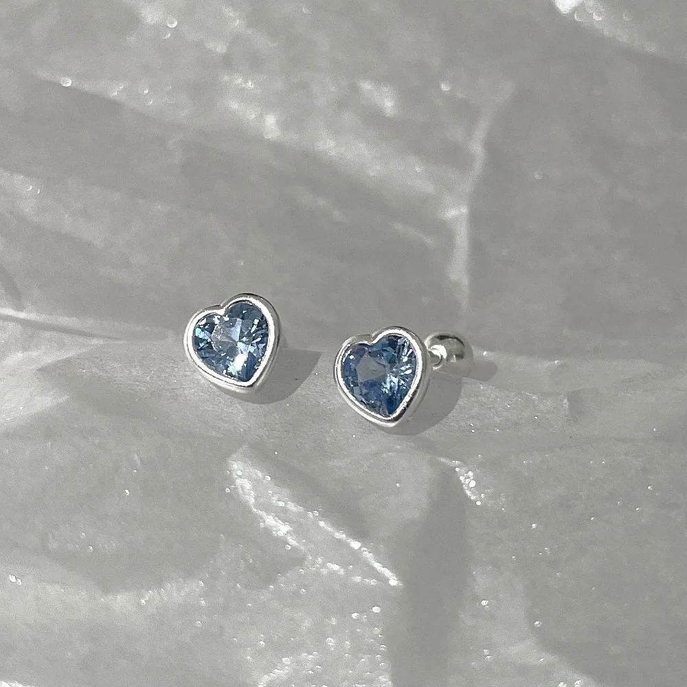 Mini Colorful Heart Ear Cartilage Piercing Lobe Stud Earring for Women Y2k Accessories Tragus Rook Helix Flat Ear Jewelry KAE312