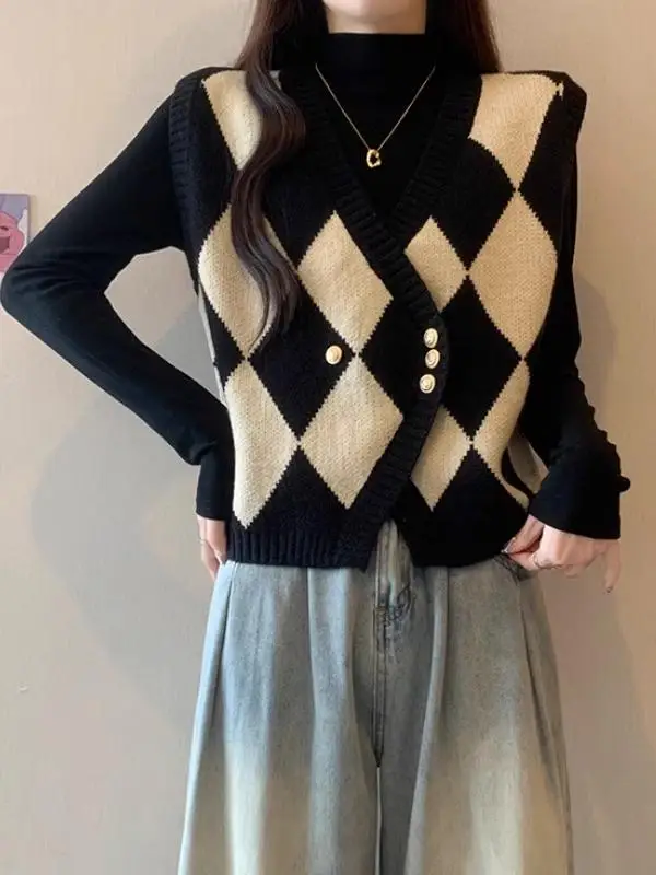 Spring Elegant Knitted Vest Women's plus Size Layering Cardigan Shirt Diamond Pattern V-neck Regular Thickness Medium