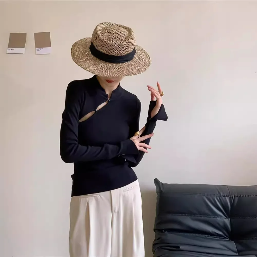 

6506 Chinese Style Emotion ~ Spring Collar Hollow Out Flared Sleeve Slim Fit Cheongsam Knitted Top Base Shirt