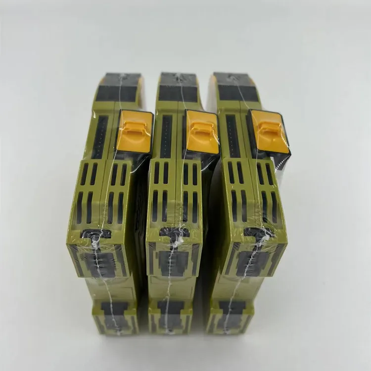 

New original German safety relay PNOZ m EF 8DI4DO 772142