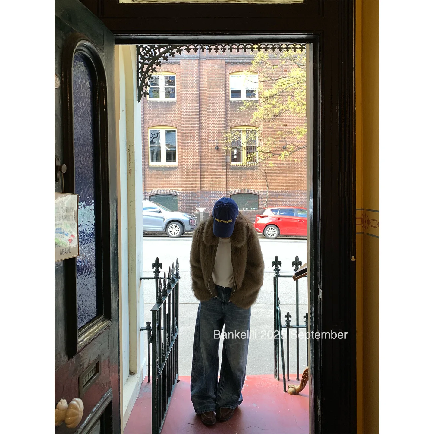 Рисунок 2 - Джинсы унисекс, новинка 2025